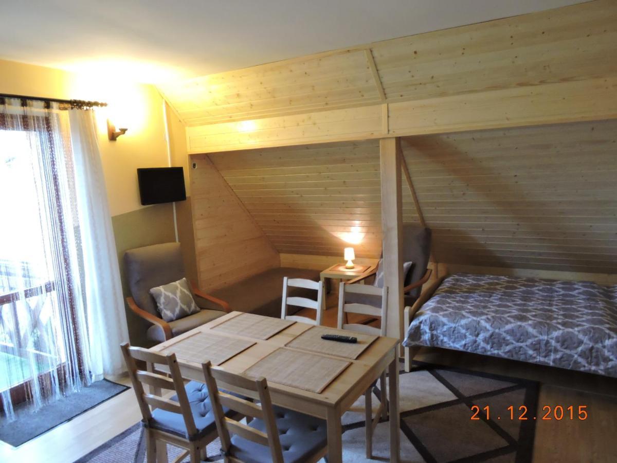 Olimp Pokoje I Apartamenty 슈차이르크 외부 사진