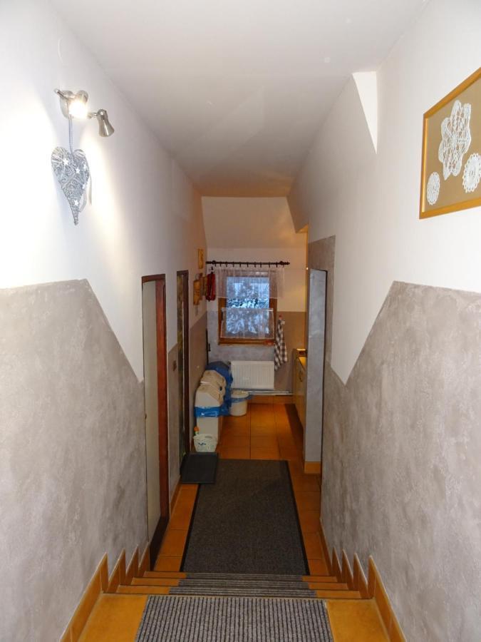 Olimp Pokoje I Apartamenty 슈차이르크 외부 사진
