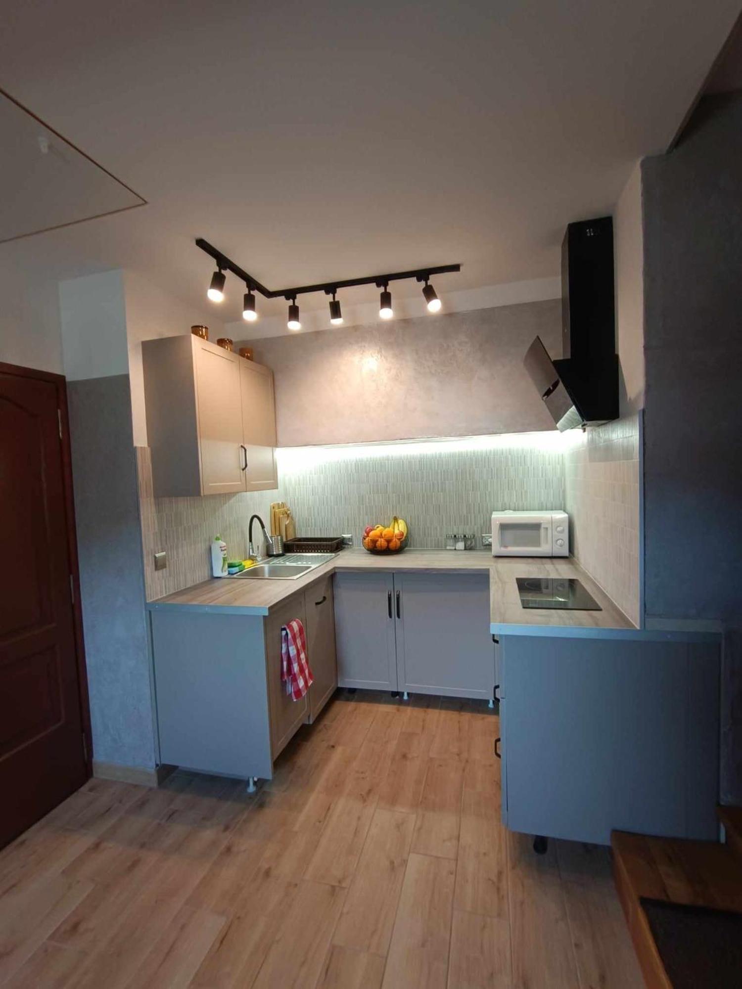 Olimp Pokoje I Apartamenty 슈차이르크 외부 사진